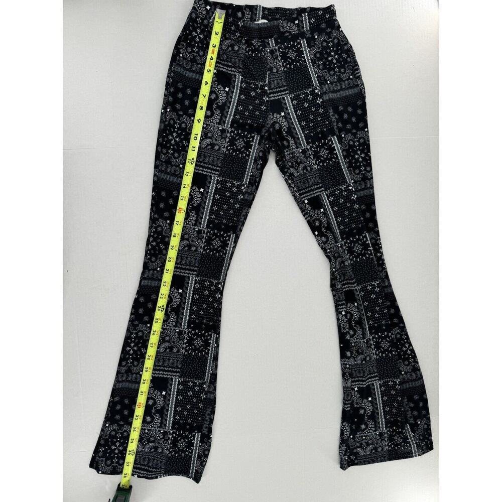 River Island Flare Pants Petite Size Small 6 US Graphic Black White Patchwork​ - Picture 9 of 16